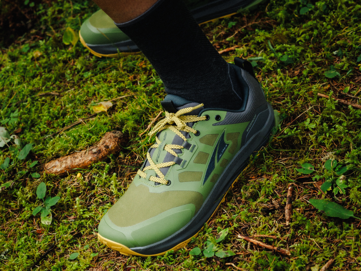 ALTRA Lone Peak 9 Waterproof Low - Men's
